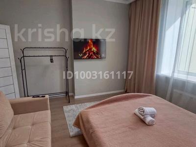 1-комнатная квартира · 45 м² · 8/9 этаж, Төле би 65 — Пересечение ул. Кайым Мухамедханова и ул. Төле би за 15 000 ₸ в Астане, Нура р-н