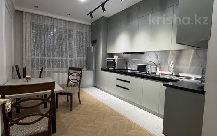 2-комнатная квартира · 70 м², Сырым батыра 99/3 за 300 000 ₸ в Шымкенте, Абайский р-н — фото 2
