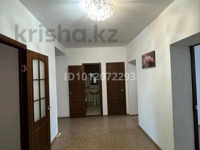 3-бөлмелі пәтер · 80 м² · 8/9 қабат, жилой массив Есет Батыр 16В — Қасында мектеп, торговый дом, балабақша бар, бағасы: 24 млн ₸ в Актобе
