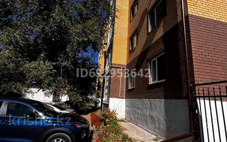 4-бөлмелі пәтер · 102 м² · 1/5 қабат, Дина Нурпейсова 10, бағасы: 36 млн ₸ в Уральске — фото 23