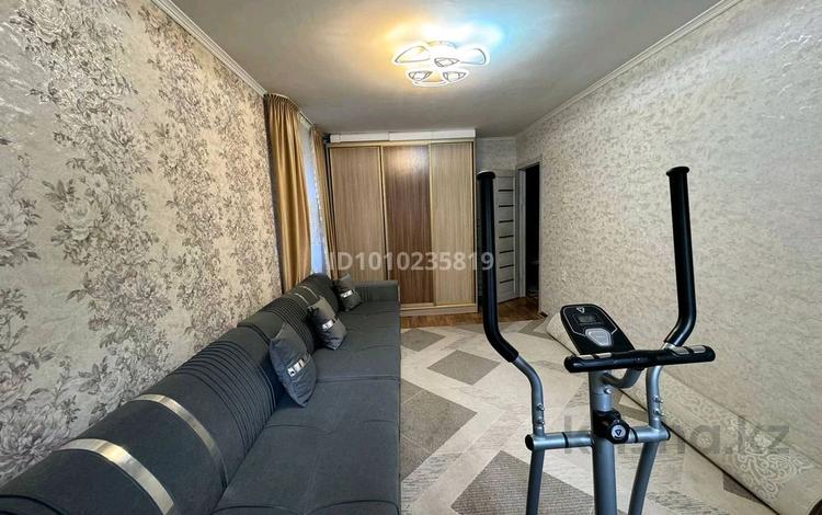 3-бөлмелі пәтер · 68 м² · 1/5 қабат, проспект Металлургов 26/1 — Алем, бағасы: 15 млн ₸ в Темиртау — фото 4