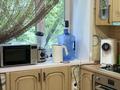 4-комнатная квартира · 60.5 м² · 2/5 этаж, мкр Михайловка , Аманжолова — Гостиница Чайка за 31.5 млн ₸ в Караганде, Казыбек би р-н