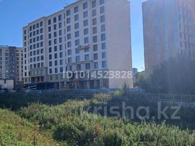 3-бөлмелі пәтер · 98.49 м², Казыбек би 1/3, бағасы: ~ 39.6 млн ₸ в Усть-Каменогорске