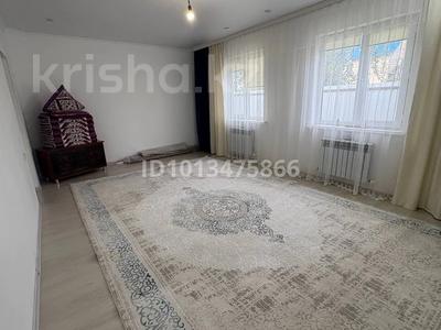 Отдельный дом · 3 комнаты · 100 м² · 8 сот., 3 63 — Есенбай азбергенов 63 за 19 млн ₸ в Еркинкале