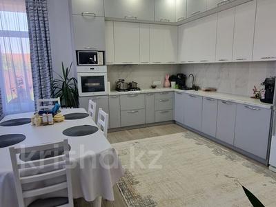 Отдельный дом · 4 комнаты · 140 м² · 9 сот., Ск поиск 2 за 45 млн 〒 в Актобе