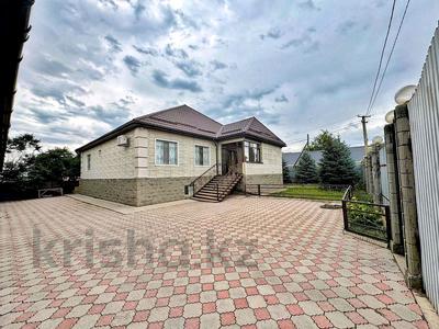 Отдельный дом · 7 комнат · 300 м² · 8 сот., Ескельды би — Обл.больница за 95 млн 〒 в Талдыкоргане
