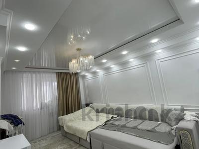 3-комнатная квартира · 82.5 м² · 4/5 этаж, Абая — Дом киноплеикса за 48 млн ₸ в Сатпаев