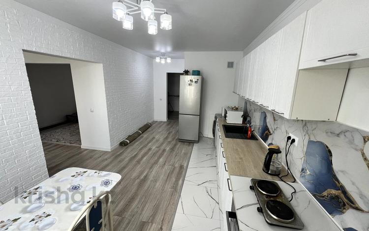 2-комнатная квартира, 55 м², 8/9 этаж, Райымбек батыра 291/1