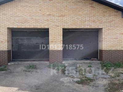 Отдельный дом · 6 комнат · 520.7 м² · 10 сот., мкр Михайловка , Жанибекова 66/1 за 180 млн ₸ в Караганде, Казыбек би р-н