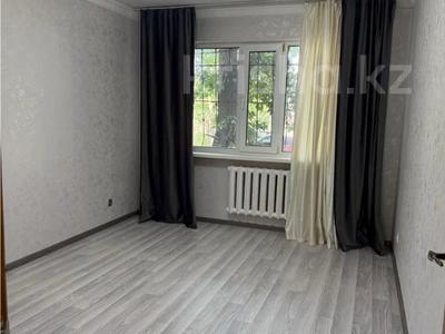 2-комнатная квартира · 48 м² · 1/5 этаж, Майкудук, 18й микрорайон за 12.4 млн ₸ в Караганде, Алихана Бокейханова р-н