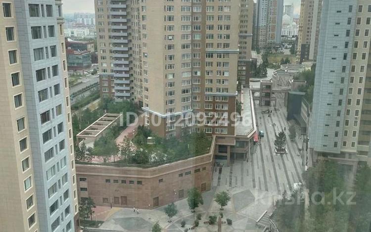 2-комнатная квартира · 70 м² · 15 этаж, Ахмет Байтурсынулы 1 за 350 000 ₸ в Астане, Сарайшык р-н — фото 2
