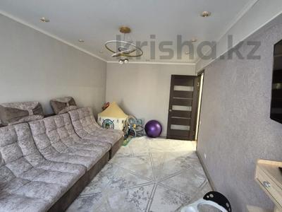 5-комнатная квартира · 104 м² · 3/5 этаж, Толстого 15 за 36 млн 〒 в Усть-Каменогорске