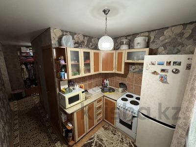 3-комнатная квартира · 60 м² · 1/5 этаж, Просп. Нурсултана Назарбаева 63/1 за 18.9 млн ₸ в Усть-Каменогорске, Ульбинский