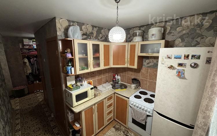 3-комнатная квартира · 60 м² · 1/5 этаж, Просп. Нурсултана Назарбаева 63/1 за 18.9 млн ₸ в Усть-Каменогорске, Ульбинский — фото 7