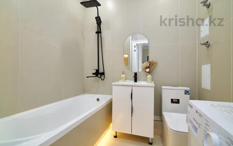 2-комнатная квартира · 65.9 м² · 12 этаж, Аль Фараби 11 за 49.9 млн ₸ в Астане, Есильский р-н — фото 2