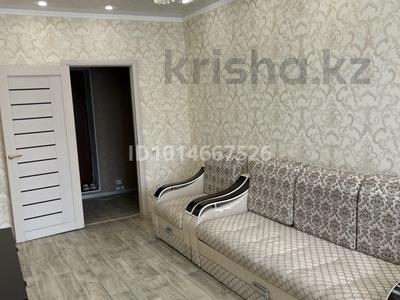 2-бөлмелі пәтер · 68 м² · 3/6 қабат, Строитель ш/а., Сергея Тюленина — Пересечение улиц Абулхаир хана и Сергея Тюленина, бағасы: 300 000 ₸ в Уральске, мкр Строитель