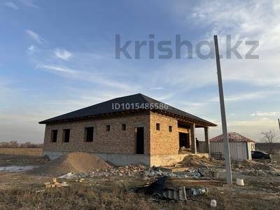 Отдельный дом · 5 комнат · 220 м² · 5 сот., Абдилда 1 — улица Абдилда пересечение 1-й квартал за 21 млн ₸ в Ельтае