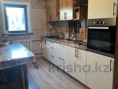 Жеке үй • 4 бөлмелер • 120 м² • 5 сот., мкр Фёдоровка 34, бағасы: 30 млн 〒 в Караганде, Казыбек би р-н