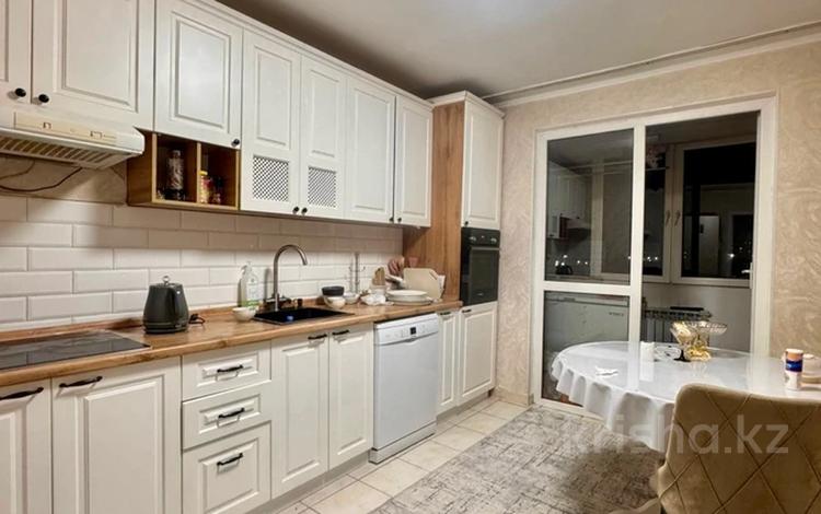 2-комнатная квартира · 70 м² · 8/9 этаж, мкр Аккент, Мкр. Аккент за 36.5 млн ₸ в Алматы, Алатауский р-н — фото 2