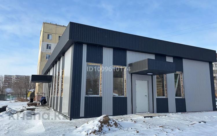 Кеңселер, дүкендер мен бутиктер, қоймалар, қоғамдық тамақтану орны, сұлулық салондары, фитнес және спорт, медорталықтар мен дәріханалар, білім орталықтары, ойын-сауық, конференц-залдар, кабинеттер және жұмыс орындары, студиялар · 240 м², бағасы: 2 млн ₸ в Экибастузе — фото 9