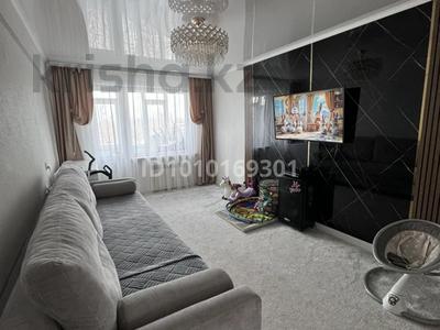 3-бөлмелі пәтер · 64 м² · 5/5 қабат, Михаэлиса 4/1, бағасы: 26 млн ₸ в Усть-Каменогорске, Ульбинский