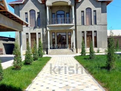 Отдельный дом • 9 комнат • 330 м² • 8.5 сот., Мади Ходжаев 1 переулок 9 за 135 млн 〒 в Туркестане
