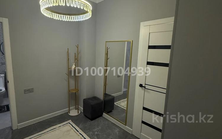 1-бөлмелі пәтер · 42 м² · 6/9 қабат, Ақсай-3 ш/а. 13 — Толе би -мамышулы, бағасы: 2 500 ₸ в Алматы, Ауэзовский р-н — фото 2