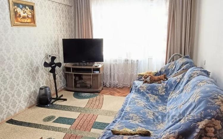 3-бөлмелі пәтер · 60 м² · 2/5 қабат, Астана 38, бағасы: 21 млн ₸ в Усть-Каменогорске — фото 2