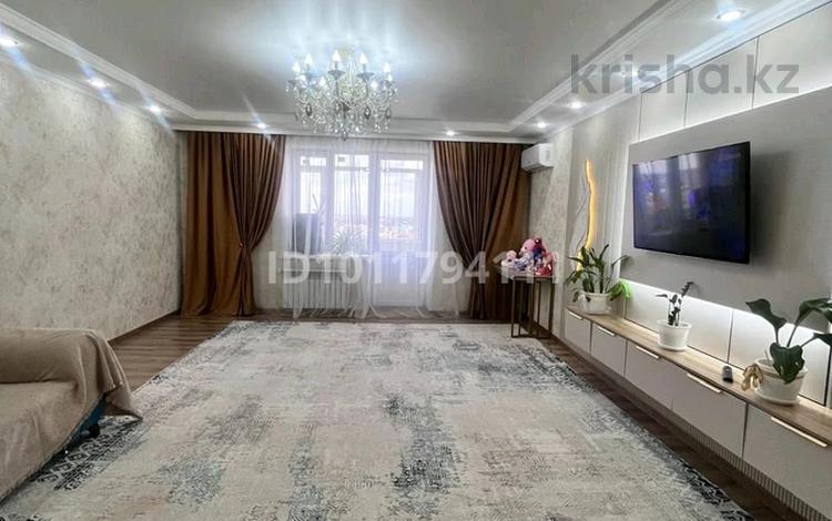3-комнатная квартира · 107 м² · 7/9 этаж, мкр Жана Орда, Самал 72/3 — Школа №37 и 2 гос.садика за 44.9 млн 〒 в Уральске — фото 2
