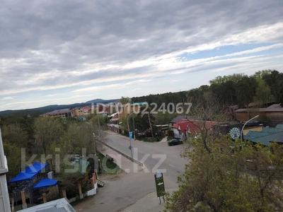 2-комнатная квартира · 37.8 м² · 4/5 этаж, Кенесары 23 — Рядом отель Эдем за 15 000 〒 в Бурабае