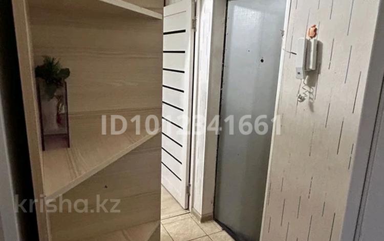 1-бөлмелі пәтер · 32 м² · 4/5 қабат, 17-й мкр. 4, бағасы: 140 000 ₸ в Шымкенте, Енбекшинский р-н — фото 2
