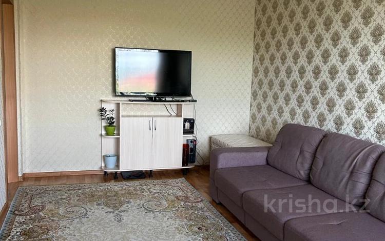 3-бөлмелі пәтер · 65.55 м² · 5/5 қабат, 30-й Гвардейской Дивизии 30, бағасы: 25 млн ₸ в Усть-Каменогорске — фото 3