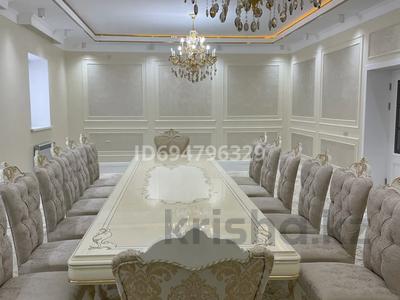 Продажа домов и дачи в Атырауской обл.: Отдельный дом · 7 комнат · 288 м² · 12 сот., мкр Мунайшы, 11 2 за 95 млн 〒 Отдельный дом · 7 комнат · 288 м² · 12 сот., мкр Мунайшы, 11 2 за 95 млн 〒 в Атырау