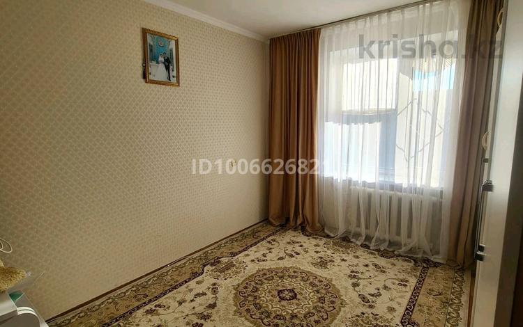 2-комнатная квартира · 55.5 м² · 4/5 этаж, мкр Кунаева 21 за 140 000 ₸ в Уральске — фото 2