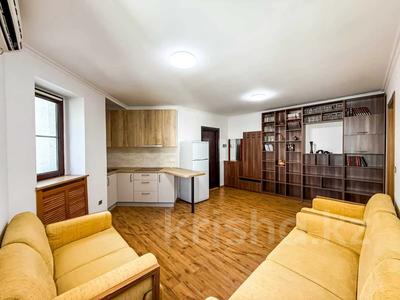 2-бөлмелі пәтер · 41 м² · 2/3 қабат, Кыз Жибек 19, бағасы: 40.5 млн ₸ в Алматы, Медеуский р-н