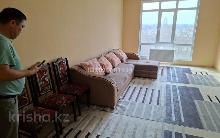 2-бөлмелі пәтер · 65 м² · 5/12 қабат, мкр Алгабас, Омарова 15, бағасы: 240 000 ₸ в Алматы, Алатауский р-н — фото 2