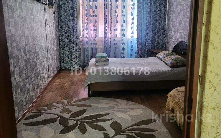2-комнатная квартира · 44 м² · 3/5 этаж, Кердери 141 за 15 000 ₸ в Уральске, мкр Школьник — фото 2