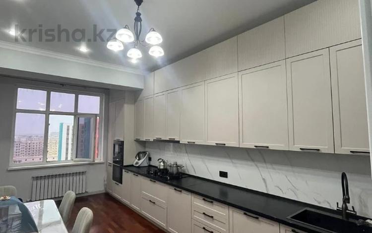 3-комнатная квартира · 123.8 м² · 9/10 этаж, 18А мкр 2 за 61 млн ₸ в Актау — фото 3