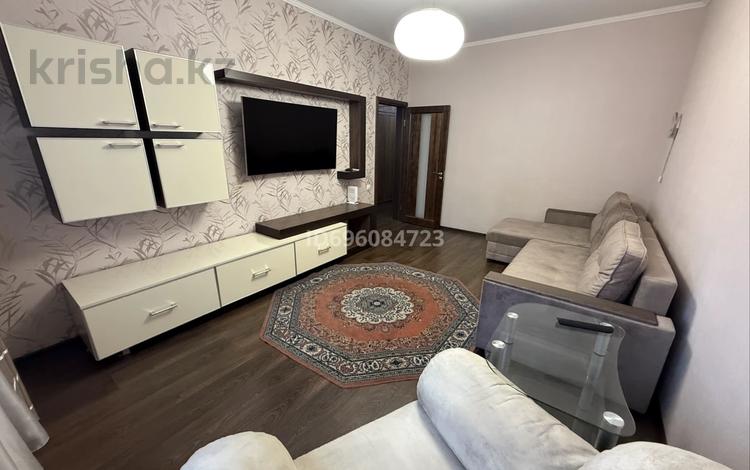 2-комнатная квартира · 64 м² · 6/9 этаж, Торайгырова 17 за 330 000 ₸ в Алматы, Бостандыкский р-н — фото 24