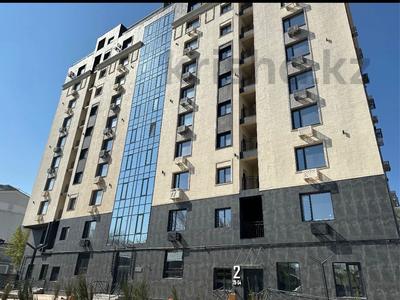 3-комнатная квартира · 163.4 м² · 7/9 этаж, Аманжолова 110 за 71.4 млн ₸ в Уральске