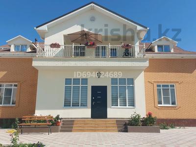 Жеке үй · 6 бөлме · 414 м² · 11 сот., мкр Лесхоз-2, Лесхоз-2, ул. Р.Багланова 43, бағасы: 800 000 ₸ в Атырау