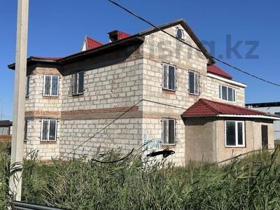 Отдельный дом · 5 комнат · 380 м² · 10 сот., мкр Уркер, Баян батыр 50/4 за 42 млн ₸ в Астане, Нура р-н