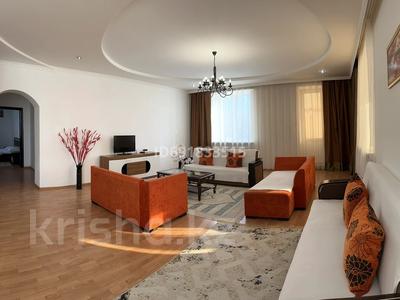 3-комнатная квартира, 150 м², 2/4 этаж посуточно, Сатыбалды Даумова 23 за 25 000 〒 в Уральске