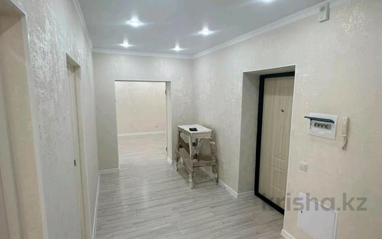 2-бөлмелі пәтер · 63 м² · 1/5 қабат, Алтын орда ш/а. 11т, бағасы: 26.8 млн ₸ в Актобе, мкр. Алтын орда — фото 2