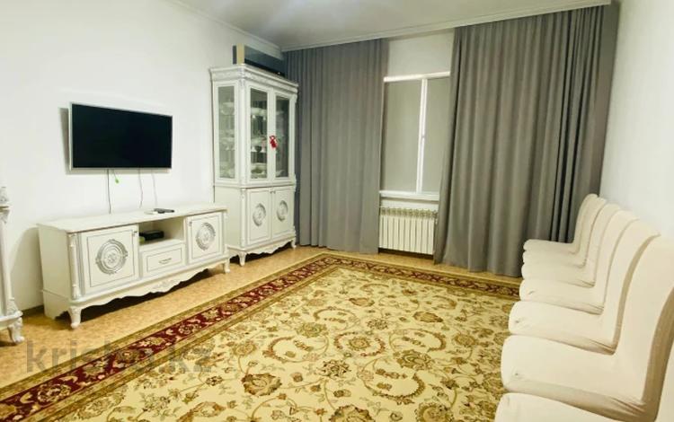 2-бөлмелі пәтер · 73 м² · 10/16 қабат, Алмагүл ш/а. 22, бағасы: 22 млн ₸ в Атырау, мкр. Алмагуль — фото 14