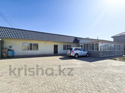 Продажа домов и дачи в Жетысу обл.: Отдельный дом · 2 комнаты · 78 м² · 10 сот., Отенай 344 за 25 млн 〒 Отдельный дом · 2 комнаты · 78 м² · 10 сот., Отенай 344 за 25 млн 〒 в Талдыкоргане