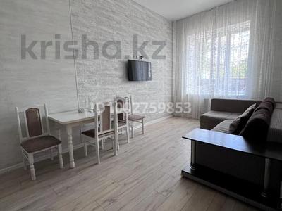 2-бөлмелі пәтер · 50 м² · 1/9 қабат, Камзина 41/1 — Баянтау, бағасы: 15 000 ₸ в Павлодаре