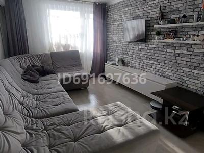 2-бөлмелі пәтер, 53 м², 9/9 қабат, Корчагина 166 — 3 школа, бағасы: 11 млн 〒 в Рудном