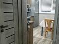 2-бөлмелі пәтер · 60 м² · 4/5 қабат, 20 квартал 14 — ул Кабанбай батыра, бағасы: 300 000 ₸ в Семее — фото 11