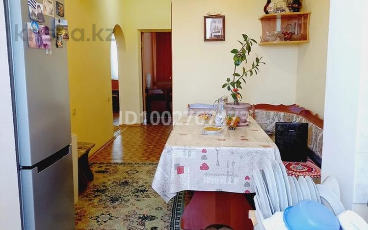 2-комнатная квартира · 48 м² · 5/5 этаж, Сатпаева 10 за 35 000 ₸ в  — фото 2